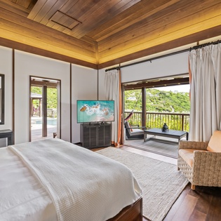 guest-bedroom-2-girasol-track2