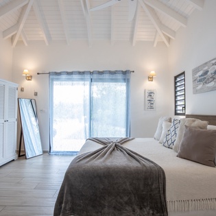 bedroom-1-arawak-track4