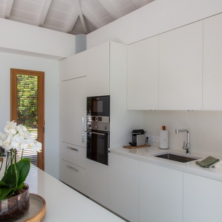 kitchen-castelle-track2