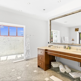 bathroom-1-casa-de-la-playa-track1