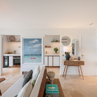 living-room-apt-viewstar-track2