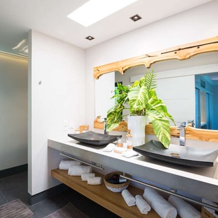 Bathroom at WV CLM, Vitet, St. Barthelemy