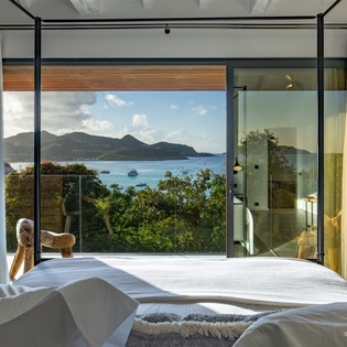 bedroom-1-maud-track2