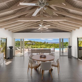 living-room-no-limit-track3