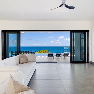 living-room-reve-noir-track2