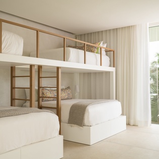 bunkroom-2-beach-enclave-the-reserve-villa-2-track1