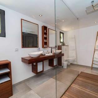 Bathroom at WV RID, Anse des Cayes, St. Barthelemy