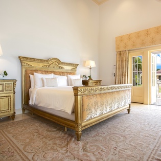 bedroom1-chateau-des-palmiers-track4