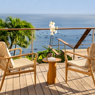 exterior-1-ahava-track6