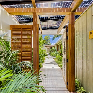 mudroom-entryway-clyde-track1