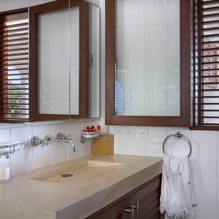 bungalow-bathroom-1-angelina-track6