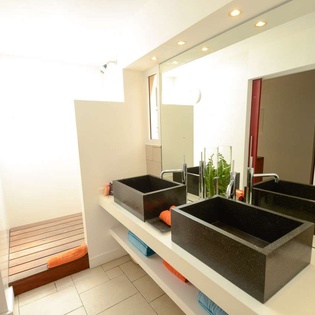 Bathroom at WV VLC, Lurin, St. Barthelemy