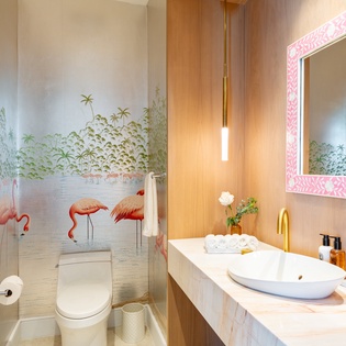 bathroom-1-villa-bristol-breeze-track1