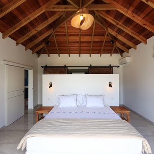 bedroom-1-luffy-track2