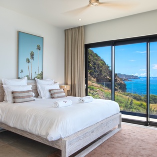 bedroom-3-aqua-vista-track1