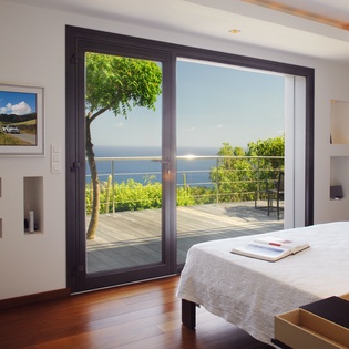 guest-bedroom-2-the-view-track2