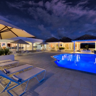 night-time-images-la-bella-casa-track6