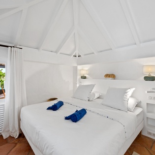 bedroom-4-casa-dolce-track2