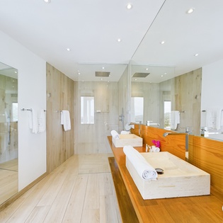 guest-bathroom1-arrow-marine-track2