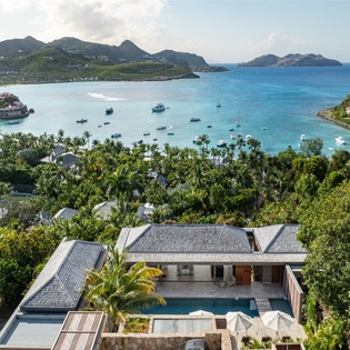 exterior-2-drone-maud-track1