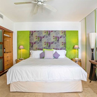 Bedroom at PIE FAR, Beachfront/Cupecoy, St. Martin