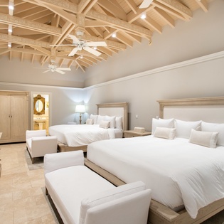 bedroom6-chateau-des-palmiers-track2