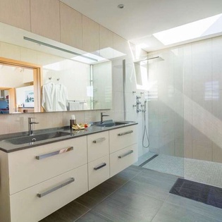 Bathroom at WV SUA, St. Jean, St. Barthelemy
