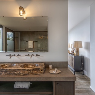 bathroom-2-maud-track2