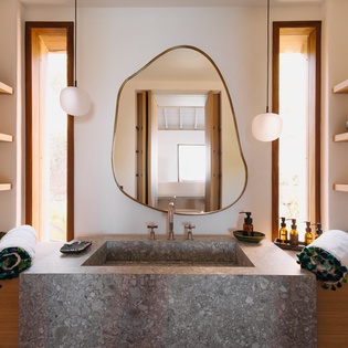 bathroom-1-anima-track1