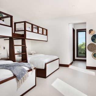 bedroom-3-vision-beach-track1