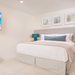 bedroom-7-seafire-track1