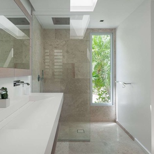Bathroom at WV CBA, Grand Cul de Sac, St. Barthelemy