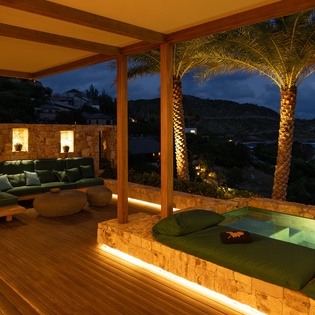 exterior-nightly-3-anima-track2