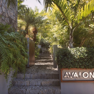 mudroom-entryway-avalon-track3