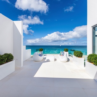 terrace-the-beach-house-track1