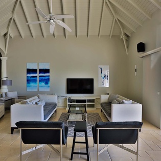 12-Beauvoir-LivingRoom