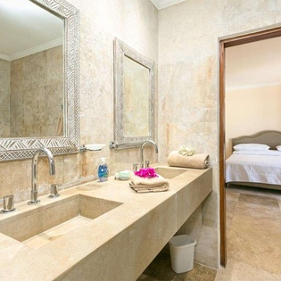 Bathroom at PIE VIT, Simpson Bay Lagoon, St. Martin