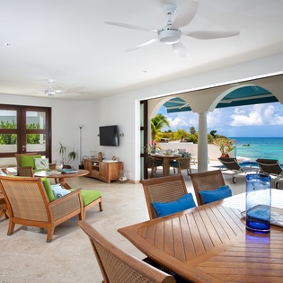 dining-room-etoile-de-mer-track1