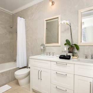 bathroom-2-azzurra-track2