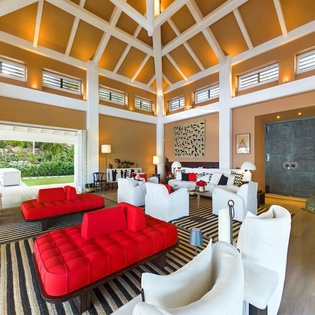 living-room-amitie-track2