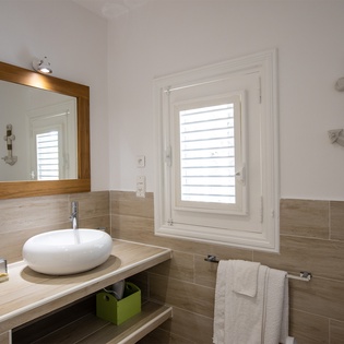 bathroom-2-azur-dream-track4