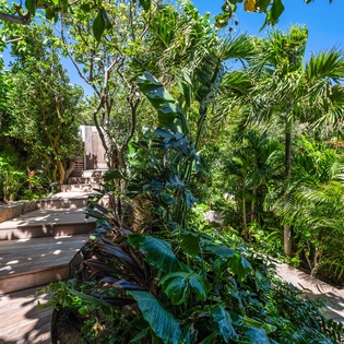 entryway-casa-dolce-track2