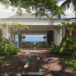 bungalow-exterior-hvhh-track10