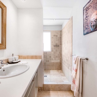38-PetitePlage4-Bathroom5