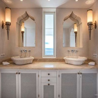 Bathroom at WV SHE, Corossol, St. Barthelemy