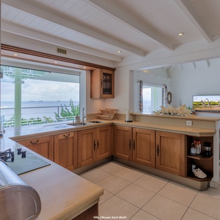 kitchen-ushuaia-track1