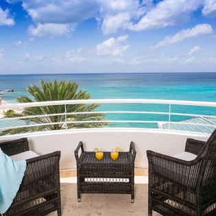 Bedroom at PIE BDV, Beachfront/Cupecoy, St. Martin