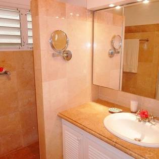 Bathroom at WV PUL, Gustavia, St. Barthelemy
