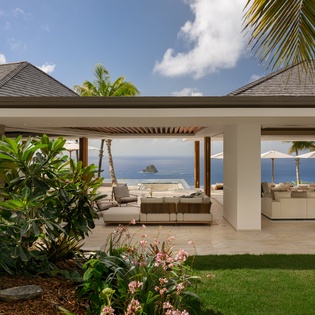 Stunning oceanfront villa with seamless indoor-outdoor living and breathtaking sea views.