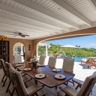 outdoor-dining-villa-sea-vous-play-track1
